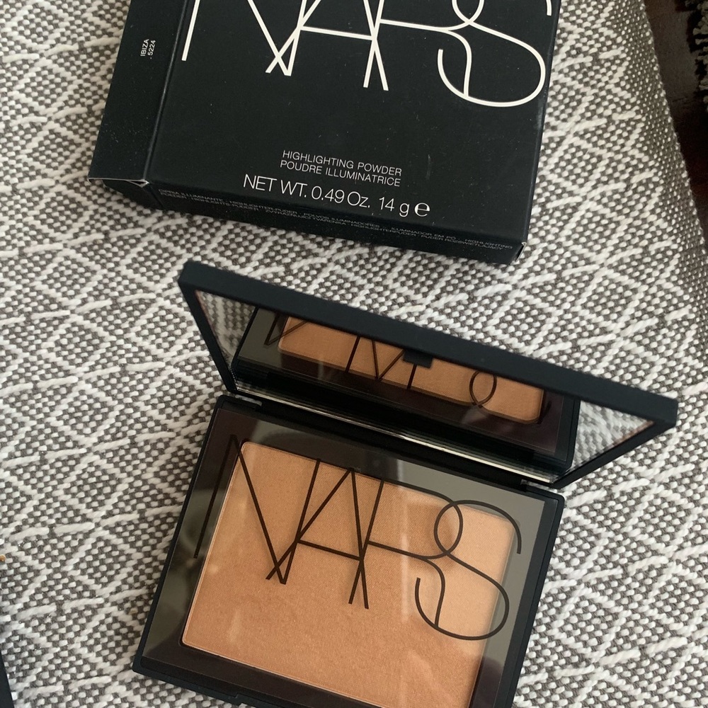 NARS Highlighting Powder